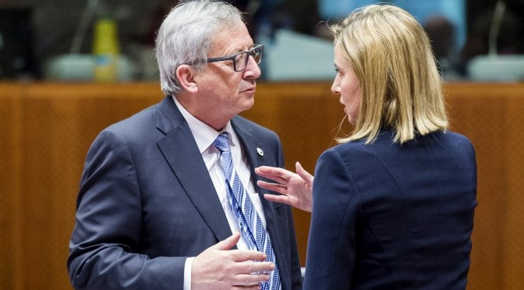 «Χρυσάφι» πληρώνουν οι Ευρωπαίοι φορολογούμενοι τα ταξίδια της Κομισιόν – 77000 ευρώ κόστισε αποστολή της Μογκερίνι